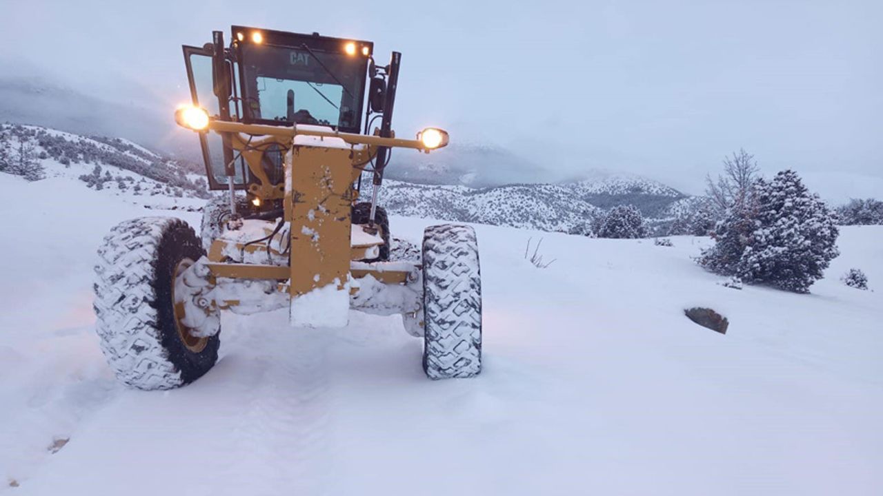 Giresun'da 61 köy yolu kar nedeniyle ulaşıma kapandı