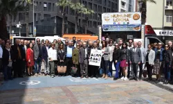 İzmir'de ekonomi basınının 12 dev ismi anıldı