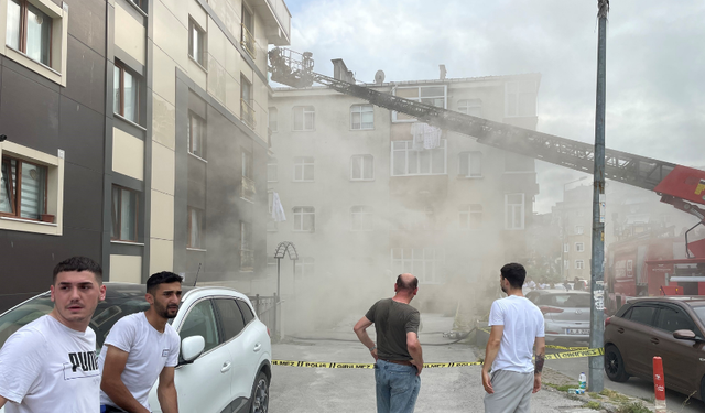 Eyüpsultan'da yangında can pazarı: 20 kişi tahliye edildi