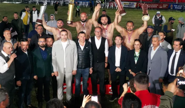 Antalya'da Gazipaşa güreşcisi sezona altın kemerle başladı