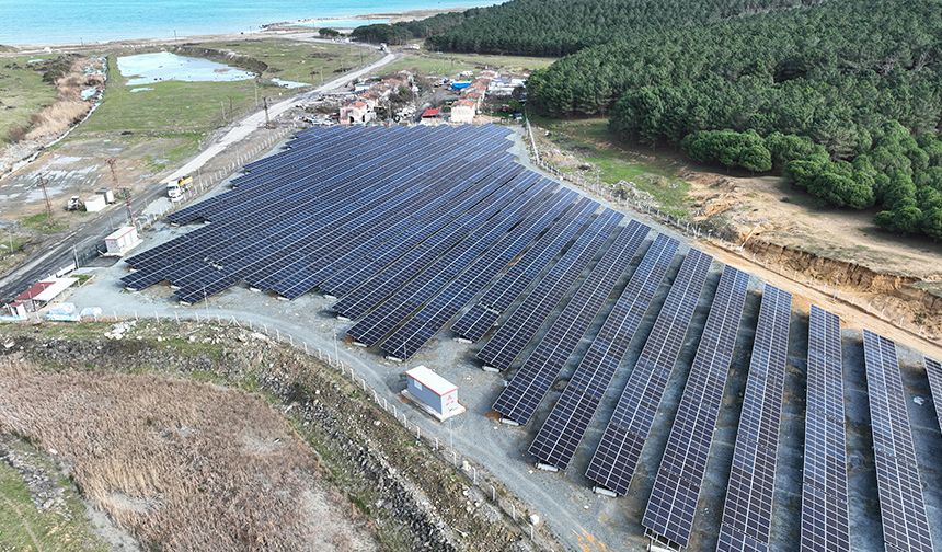 İstanbul'un en büyük Güneş Enerjisi Santrali Eyüpsultan'da hizmete açıldı