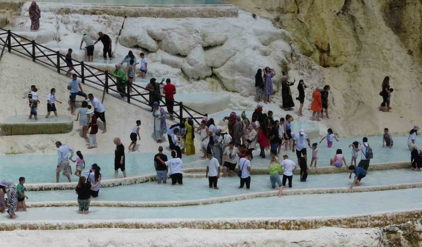 Giresun'un Pamukkale'sini 9 günde 30 bin kişi ziyaret etti